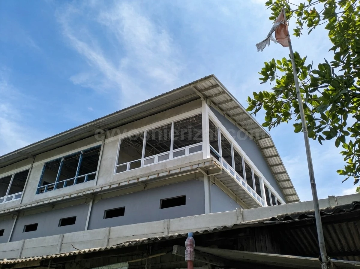 Hasil akhir pembangunan pabrik oleh kontraktor Tegal